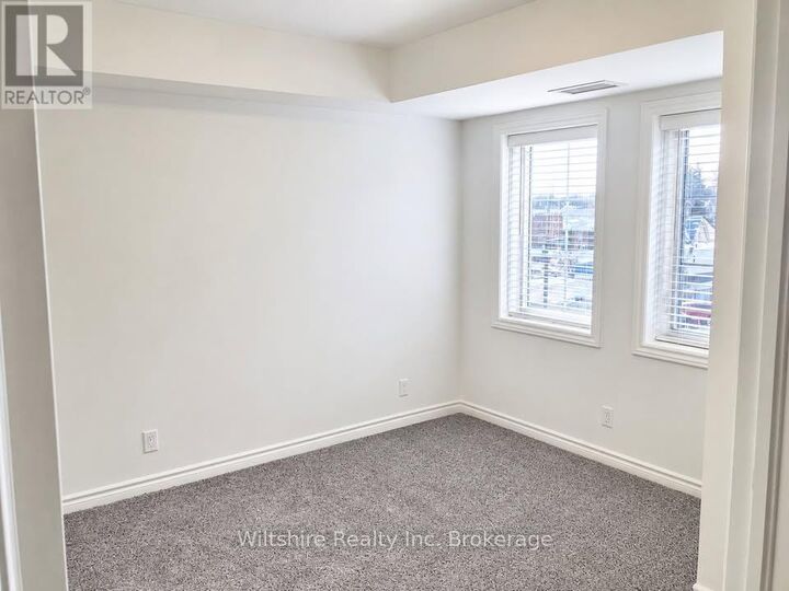 Property Photo: 253 Broadway Street 305 ON N4G 0H8