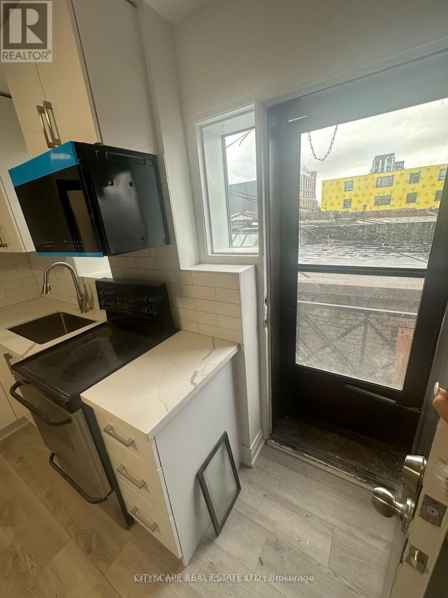 Property Photo: 1710 St Clair Avenue West Unit 2 ON M6N 1J1