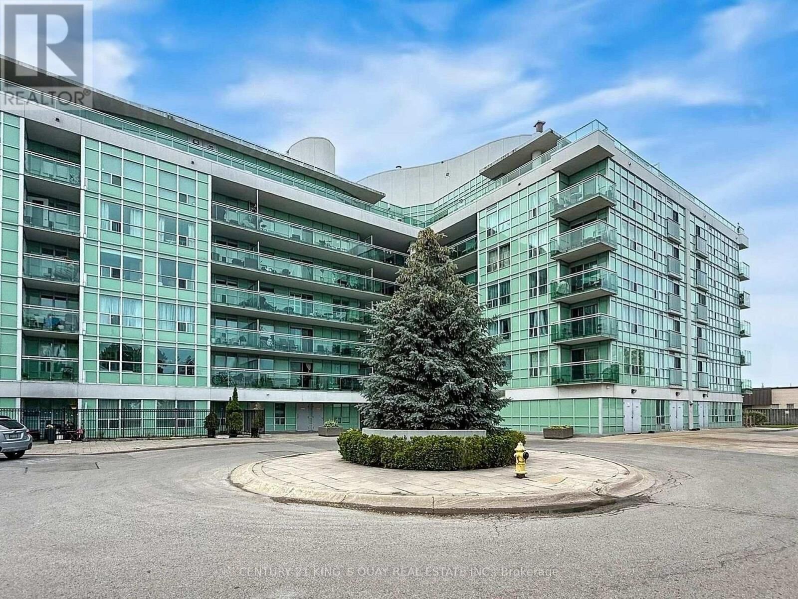 Property Photo:  60 Fairfax Crescent 227  ON M1L 0E1 