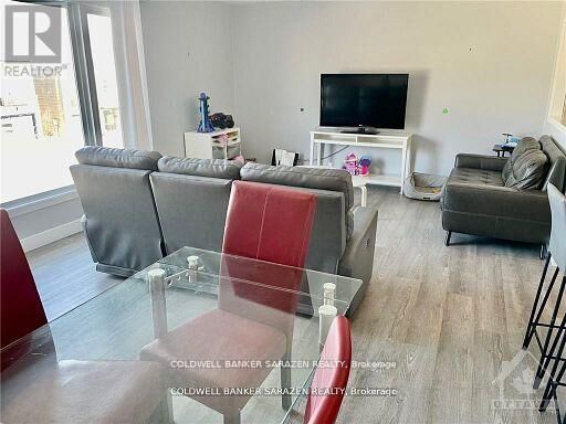 Property Photo:  860 Connaught Avenue  ON K2B 5M6 