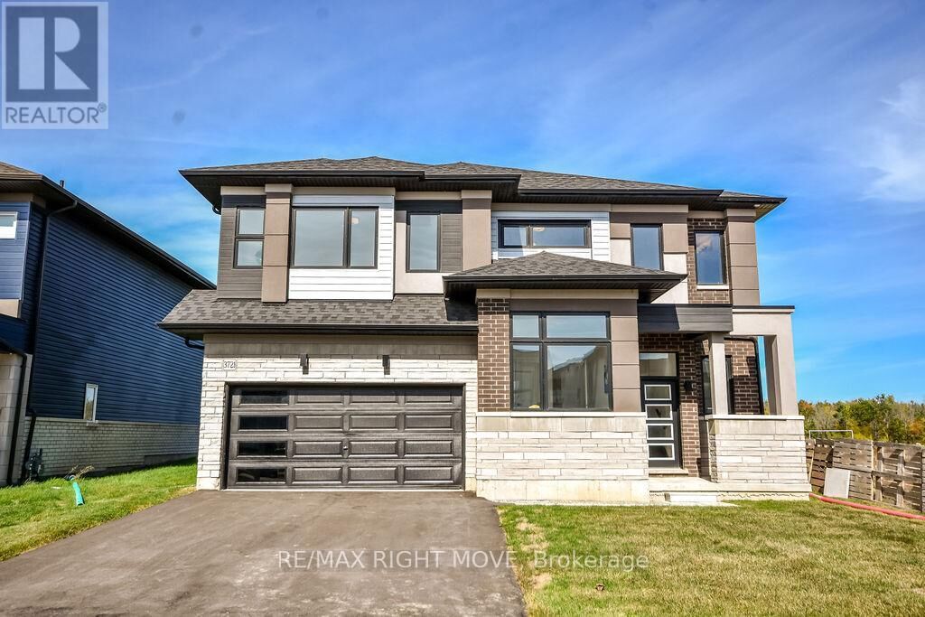 Property Photo:  3721 Quayside Drive  ON L3V 8M9 