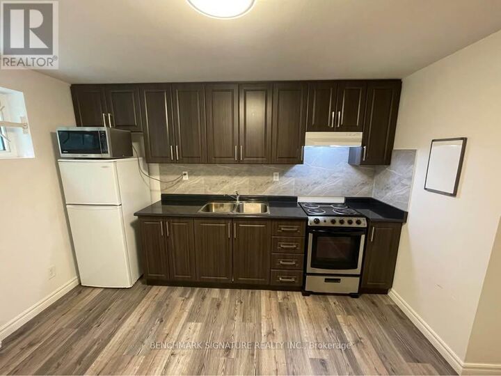 Property Photo: 575 Birchmount Road B ON M1K 1P8
