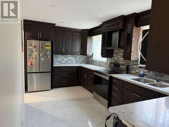 Property Photo: 109 Beech Street ON L6V 2Z2