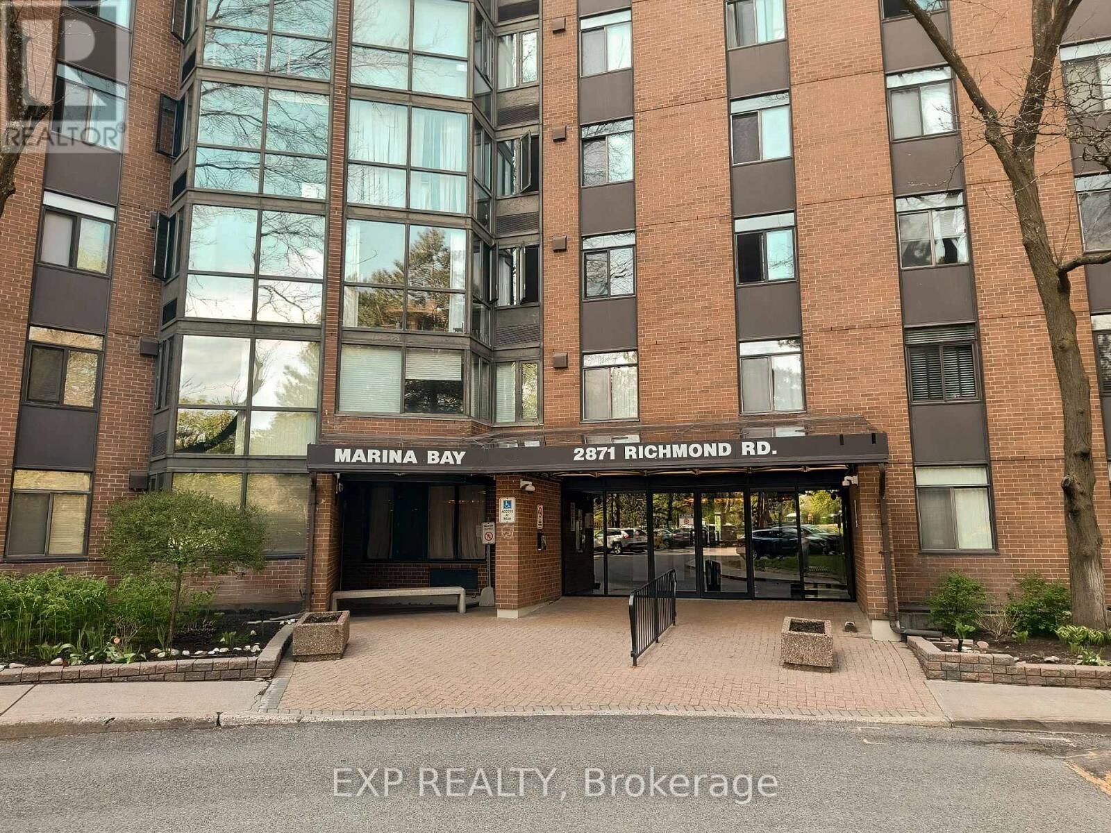 Property Photo: 2871 Richmond Road 1105 ON K2B 8M5