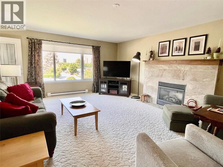 Property Photo: 1672 Thayer Court BC V1Y 8M2