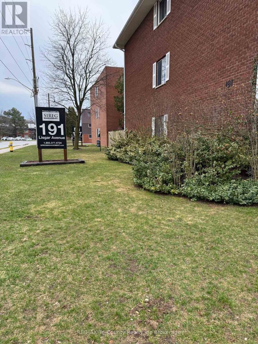 Property Photo: 191 Lisgar Avenue 106 ON N4G 3L5