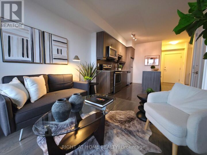 Property Photo:  9205 Yonge Street North Ne616  ON L4C 1V5 