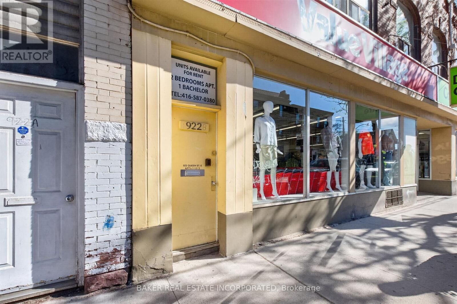Property Photo: 922 Queen Street East 2 ON M4M 1J5