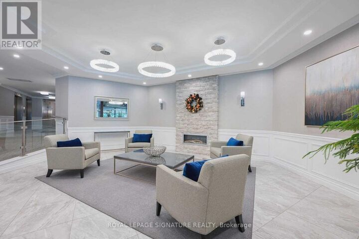 Property Photo: 1300 Bloor Street 404 ON L4Y 3Z2