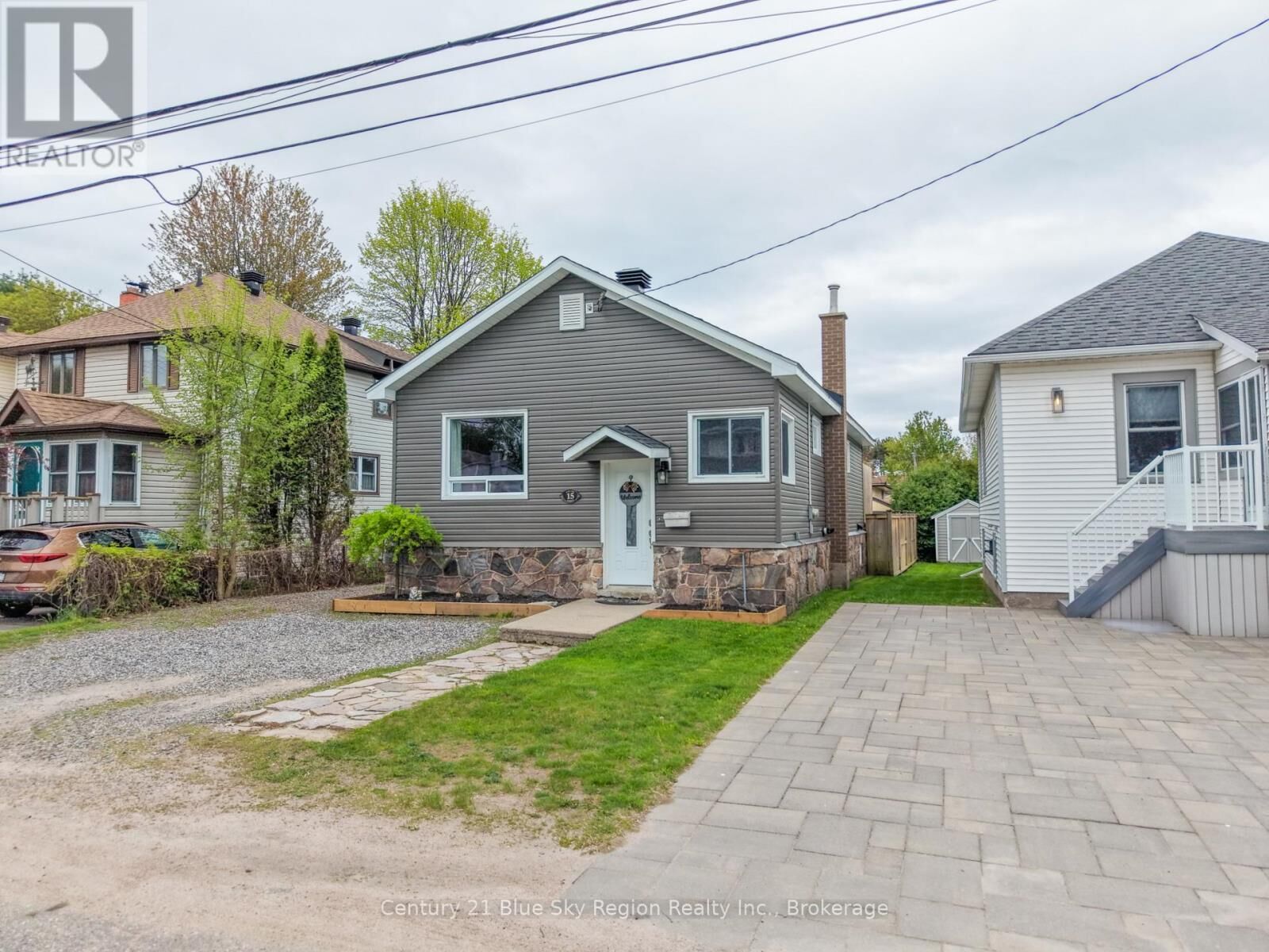 Property Photo:  15 Pollard Avenue  ON P1A 1Z4 
