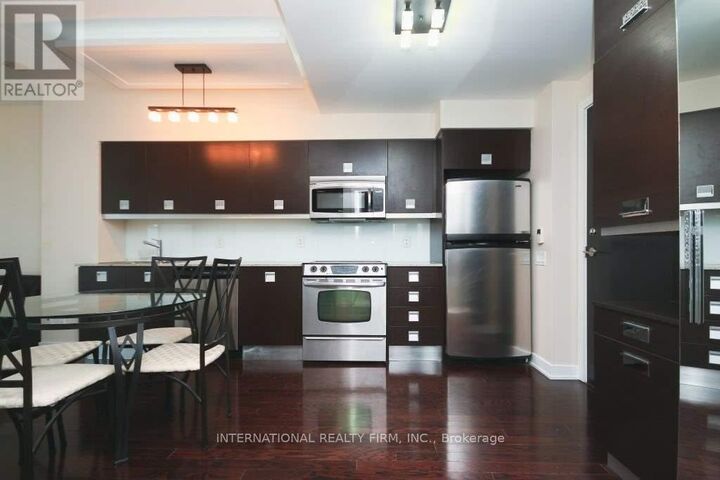 Property Photo:  33 Charles Street East 901  ON M4Y 1R9 