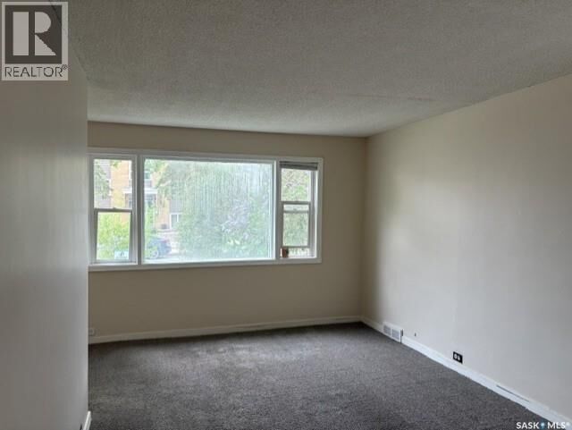 Property Photo:  2047 Retallack Street  SK S4T 2K3 