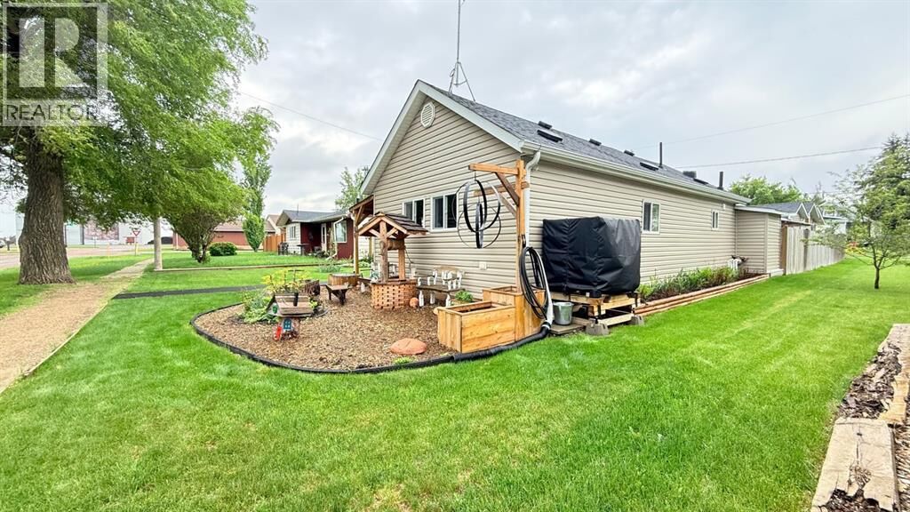 Property Photo:  106 1 Street West  SK S0M 1H0 