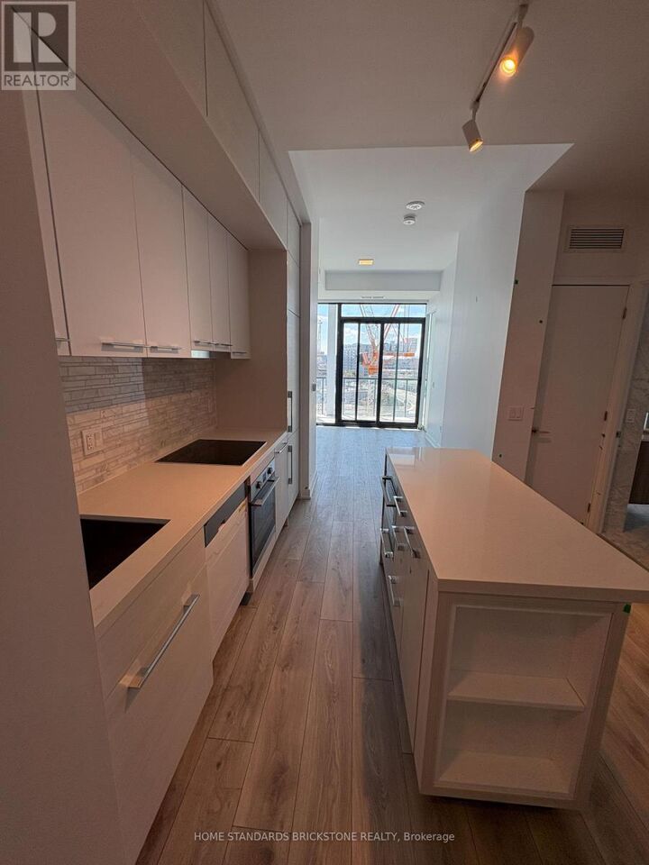 Property Photo:  29 Green Trail Court 711  ON M2K 0J9 