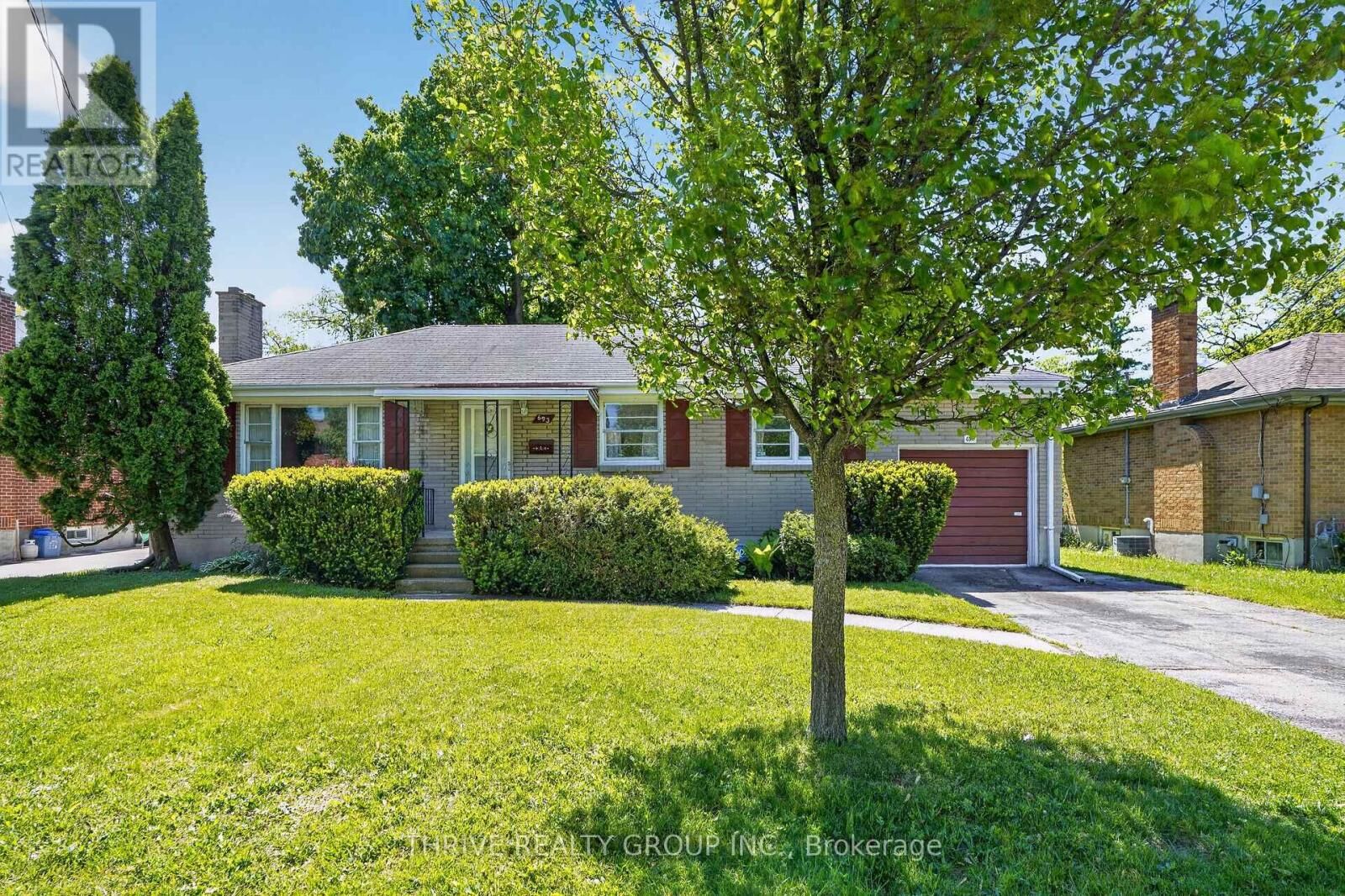 Property Photo:  693 Kipps Lane  ON N5Y 4R5 