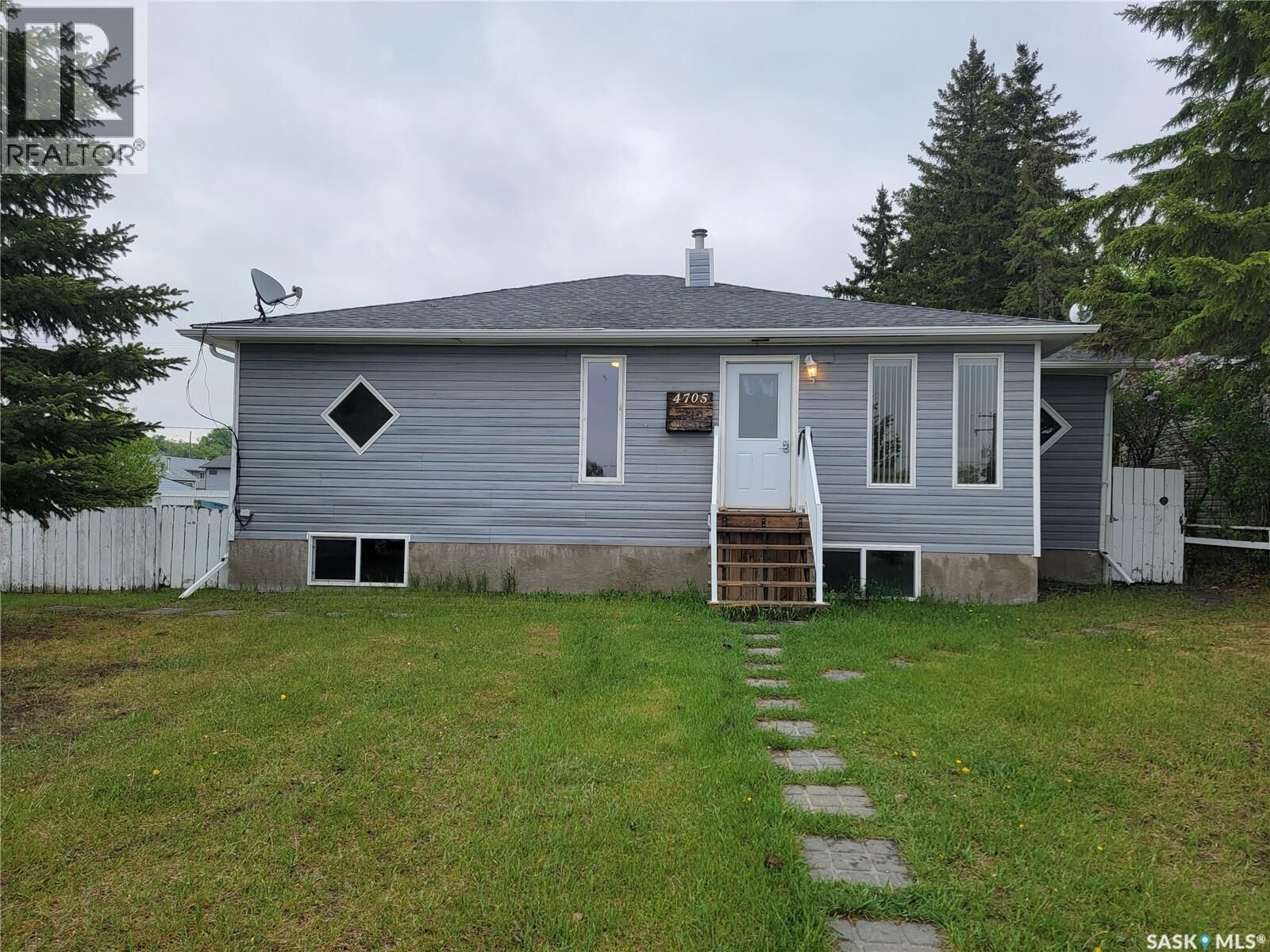 Property Photo: 4705 Tribune Street SK S0L 2C0