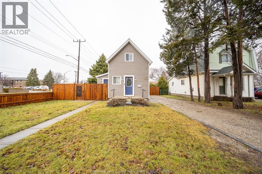 Property Photo: 203 Sheldon Avenue ON N7L 3N1