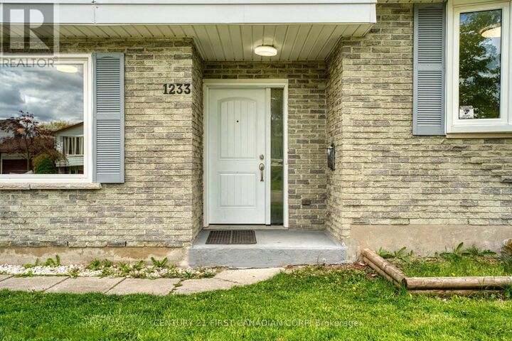 Property Photo:  1233 Ernest Avenue  ON N6E 2B2 