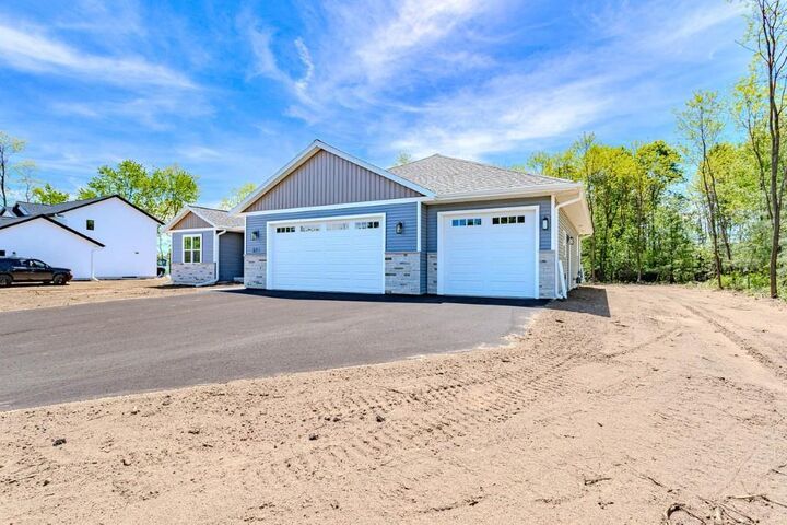 Property Photo:  621 Amberwood Way  WI 54467 