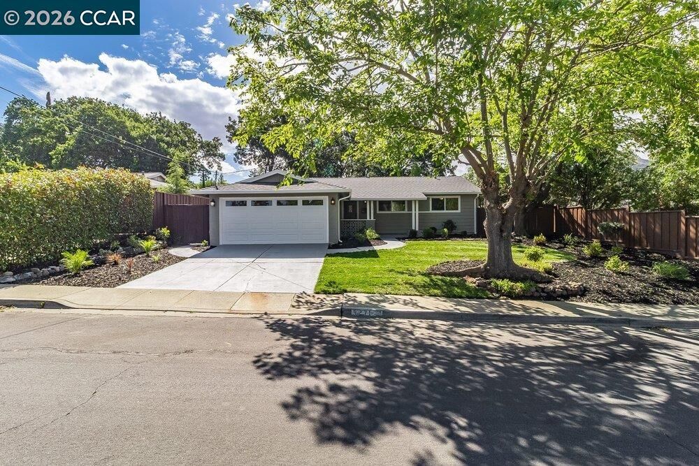 Property Photo:  1271 Kentucky Dr  CA 94521 