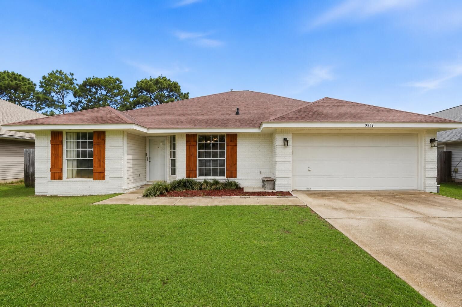 Property Photo: 9538 Parker Place Drive FL 32566