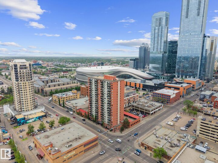 Property Photo: 10303 105 Street NW 905 AB T5J 5G3