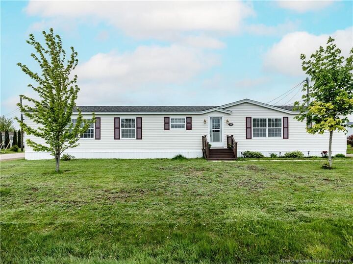 Property Photo: 11 Blue Ash NB E1H 3R1