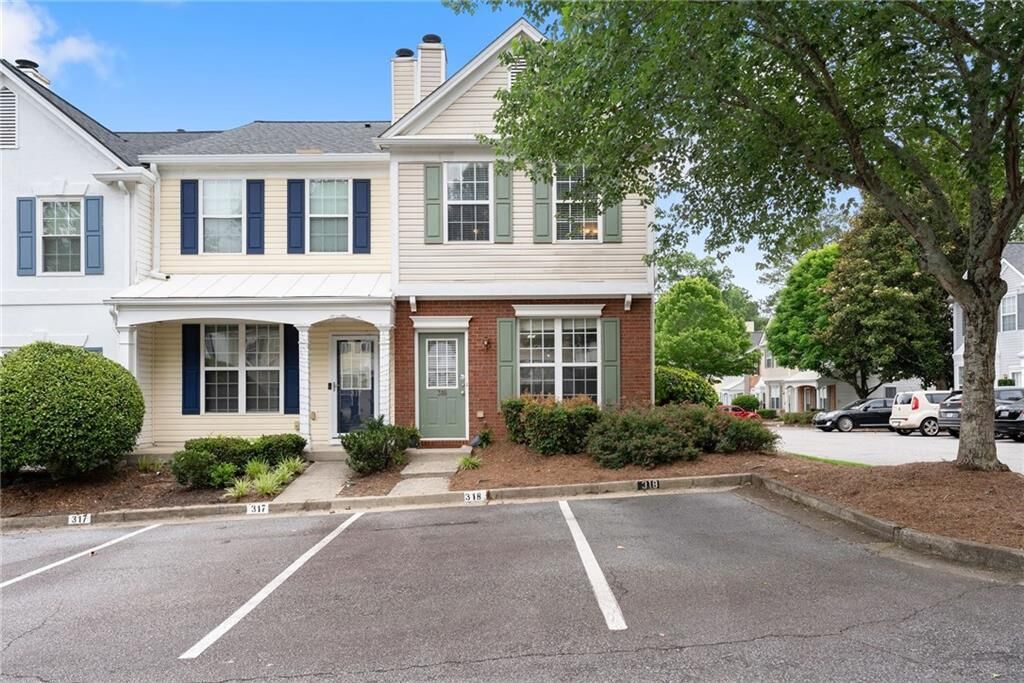 Property Photo:  318 Devonshire Drive  GA 30022 