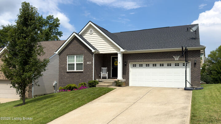 Property Photo:  17108 Creek Vista Ct  KY 40245 