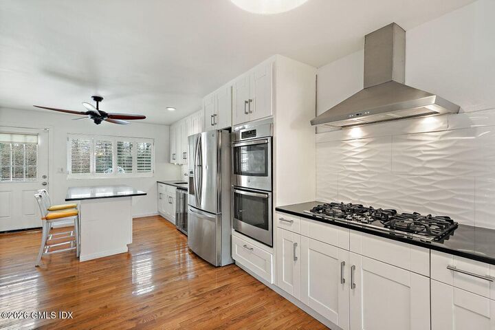 Property Photo:  17 Circle Drive  CT 06830 