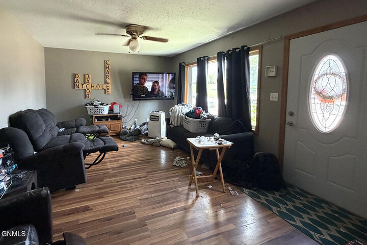 Property Photo:  116 Birch Street W  ND 58442 