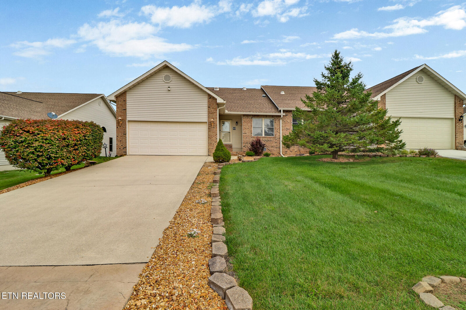 Property Photo:  162 Woodgate Drive  TN 38571 
