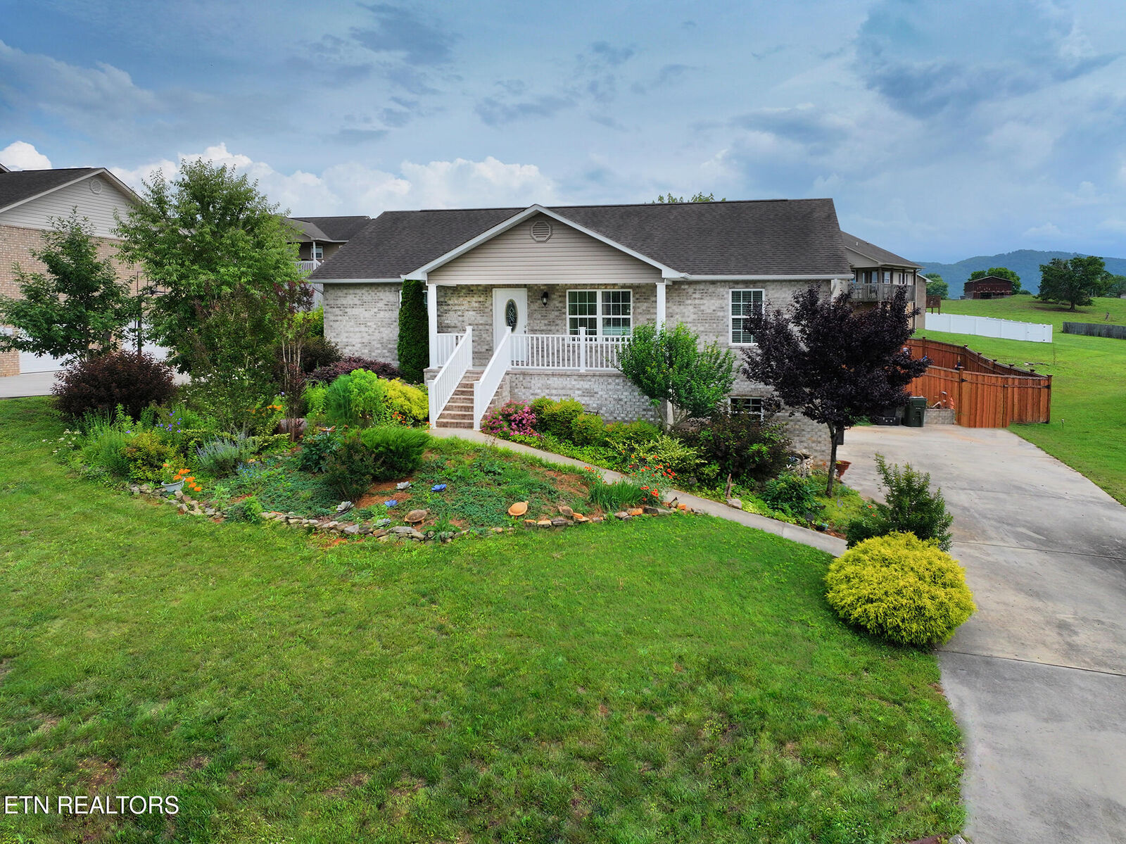 Property Photo:  2122 Murphys Chapel Drive  TN 37876 