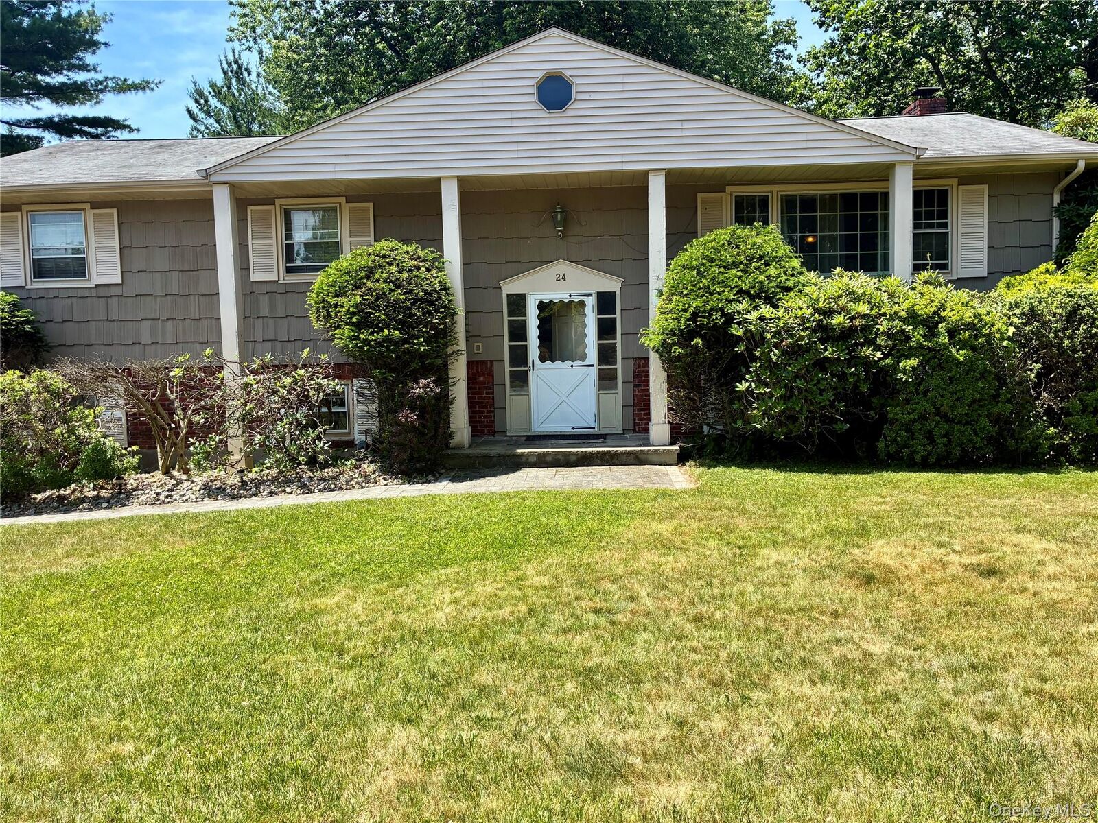 Property Photo:  24 Ann Boulevard  NY 10977 