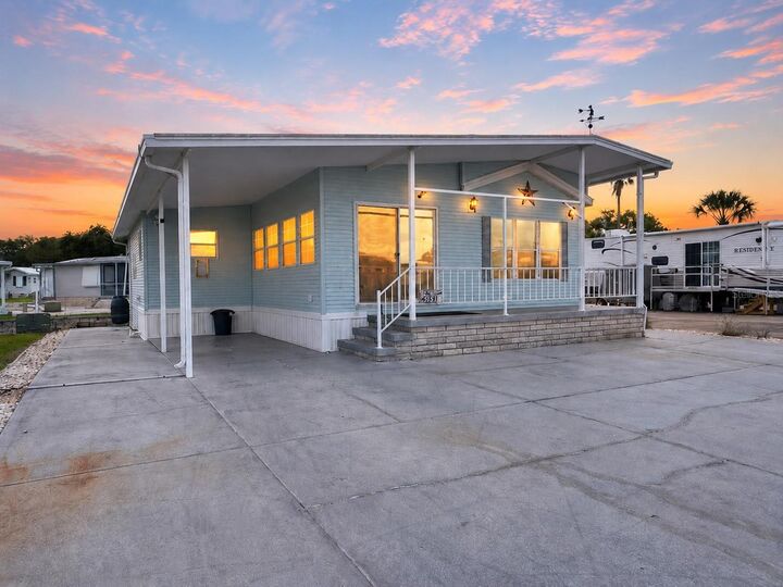Property Photo: 35151 Danny Drive Lot 114 FL 33541