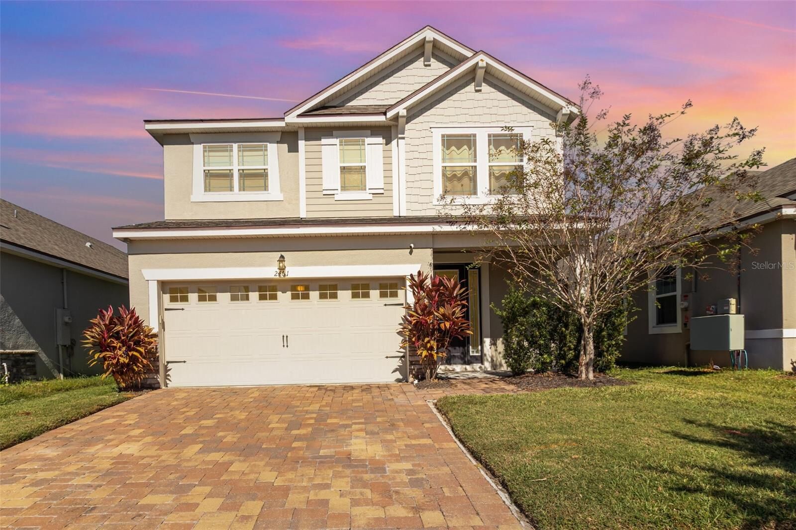 Property Photo:  2461 Avian Loop  FL 34741 