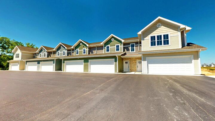Property Photo:  208 Settlers Dr  WI 53549 