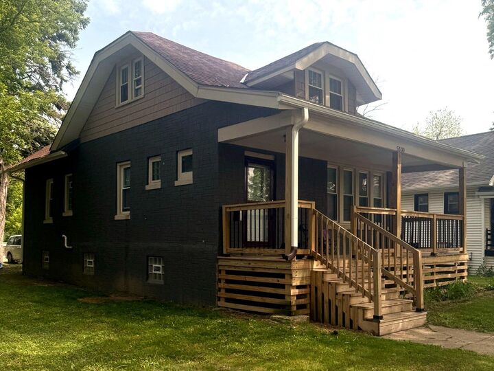 Property Photo:  5330 N 36th St  WI 53209 