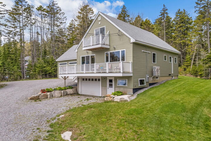 Property Photo:  85 Patten Point Road  ME 04859 