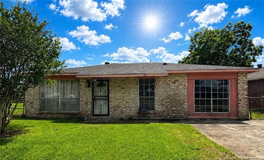 Property Photo: 7841 Gwen Street LA 70094