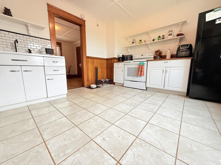 Property Photo:  27 Columbus Circle  NH 03773 