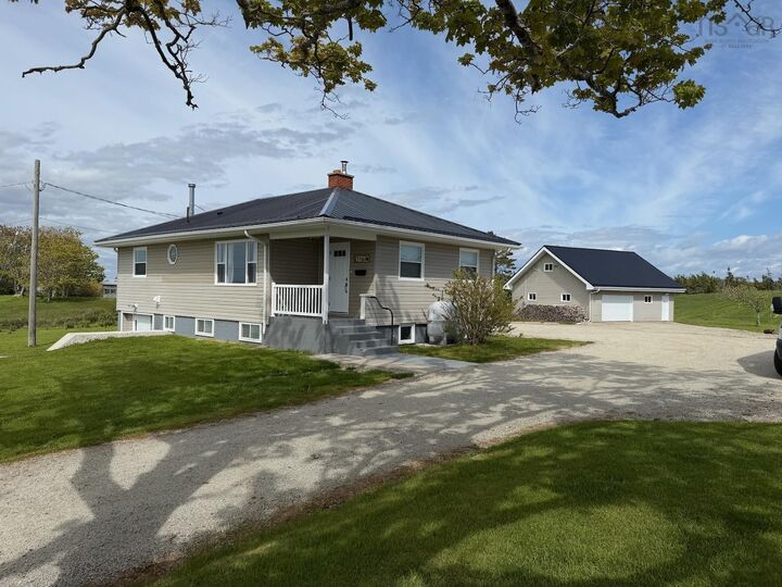 3160 Main Shore Road — photo 1