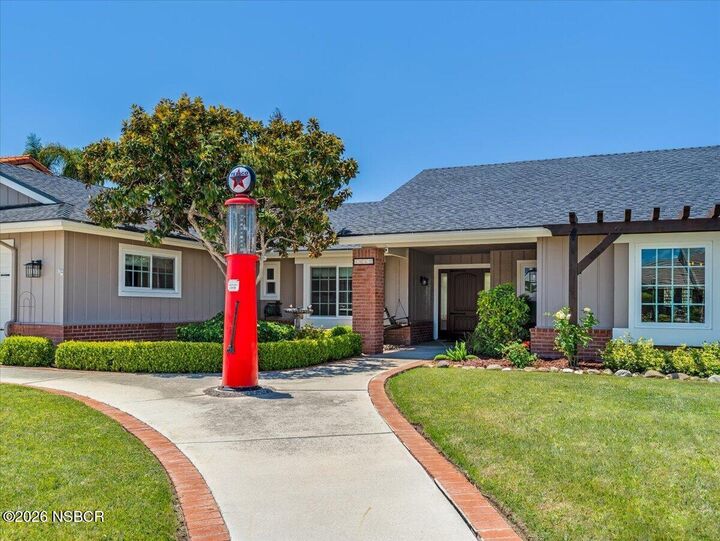 Property Photo:  1062 Camelot Drive  CA 93455 