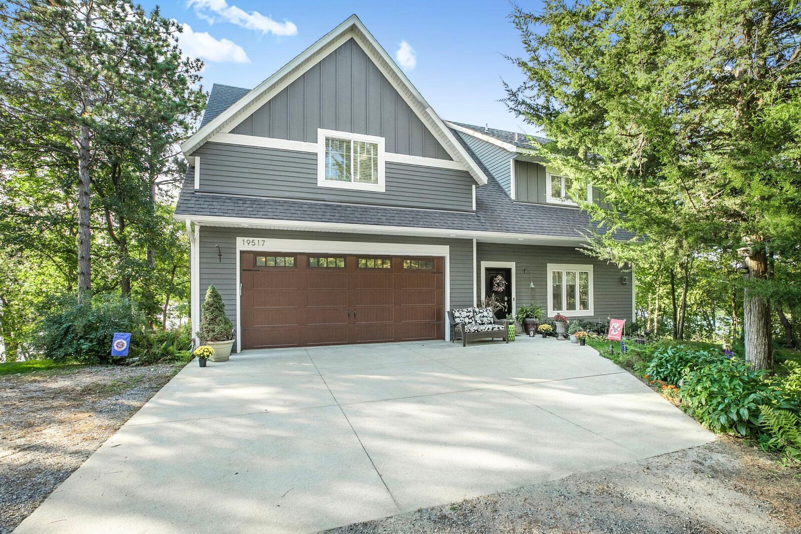 Property Photo:  19517 Elmcrest Road  MN 56368 
