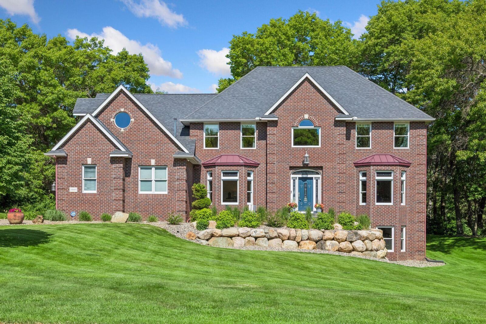 Property Photo: 10681 Alameda Avenue MN 55077