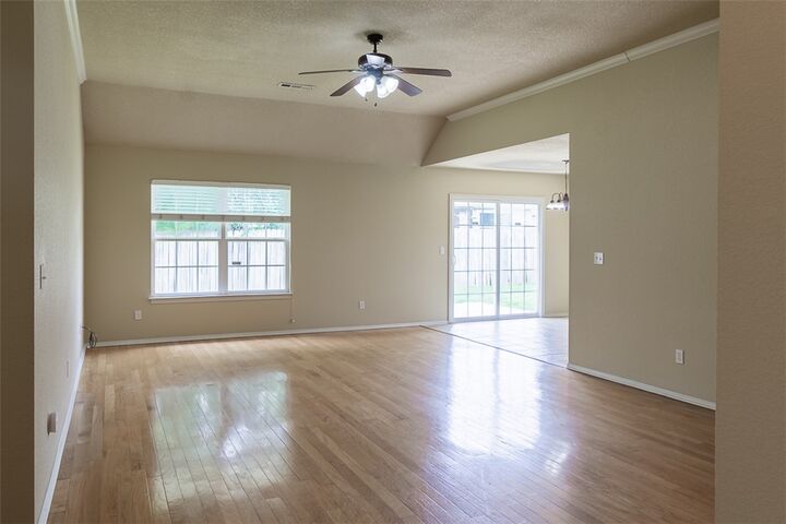 Property Photo:  821 Topaz Street  AR 72745 