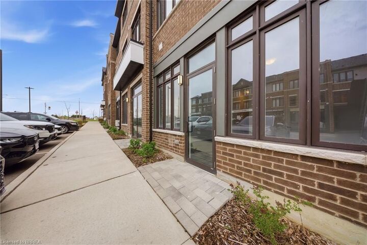 Property Photo: 585 Colborne Street 107 ON N3S 0K4