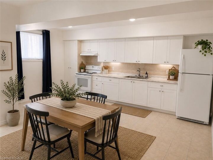 Property Photo: 922 West 5th Street F ON L9C 3R7