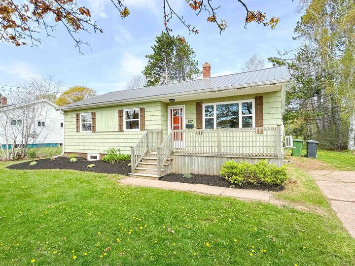 207 Belvedere Avenue — photo 1