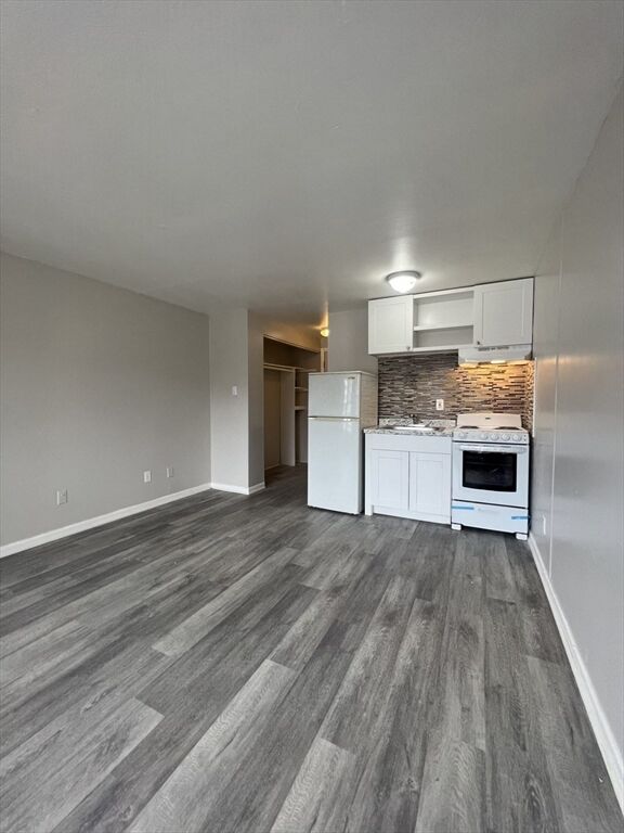 Property Photo:  1159 Dwight Street C  MA 01040 